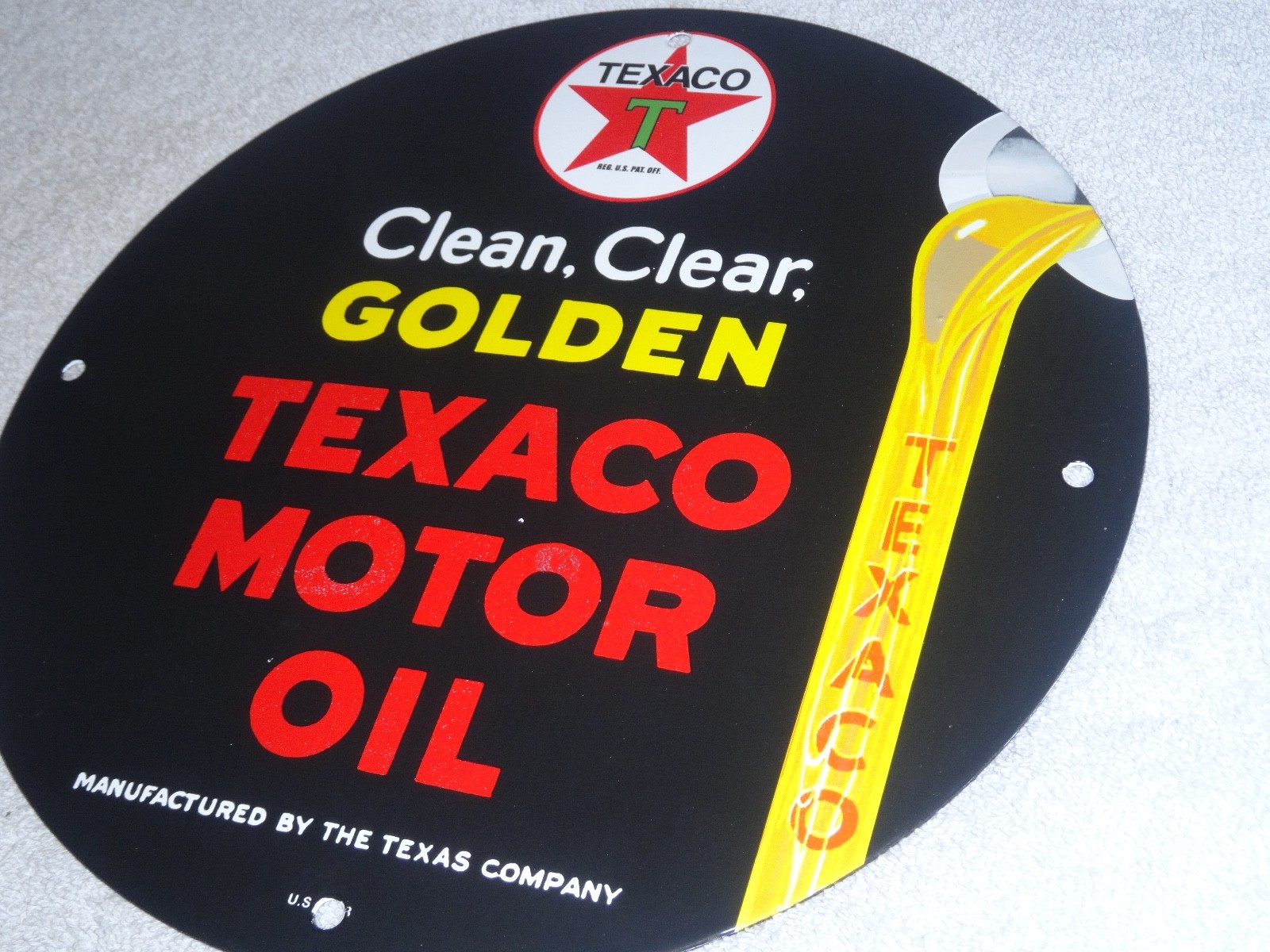 VINTAGE 1948 CLEAN, CLEAR TEXACO MOTOR OIL 11 3/4" PORCELAIN METAL GASOLINE SIGN