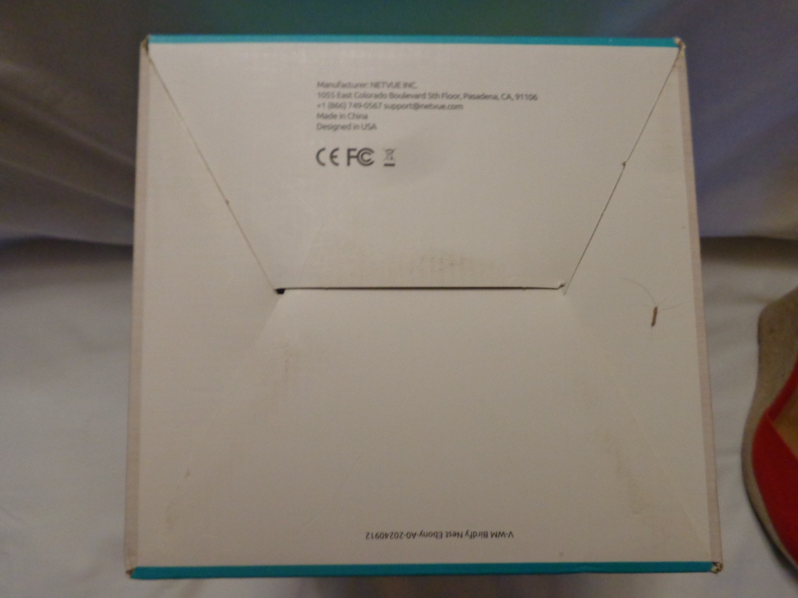 Birdfy Smart Birdhouse, New, Solar Powered, Waterproof, Camera