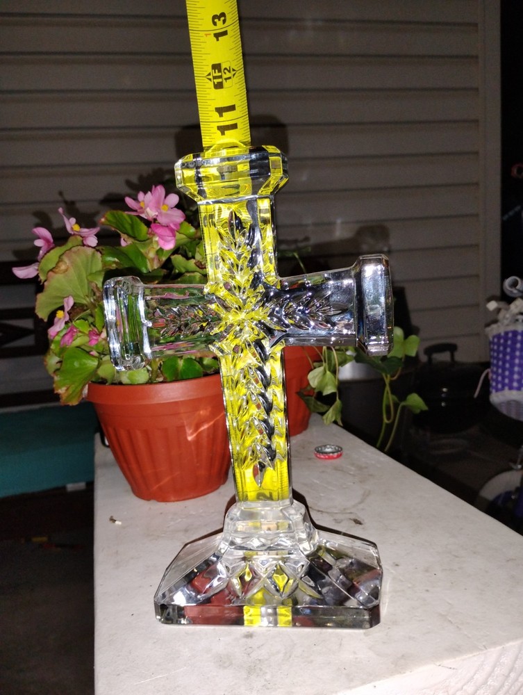 SOLID GLASS CROSS STANDS 10×6" HOME DECOR