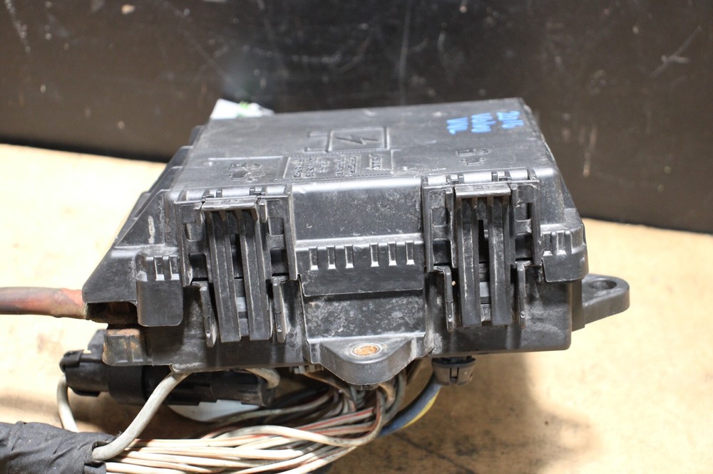 2016 Volvo VN/VNL Fuse Box