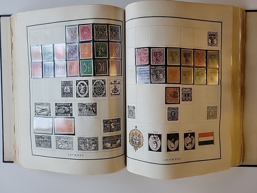 Modern Postage Stamp Album, Scott Publications 1946