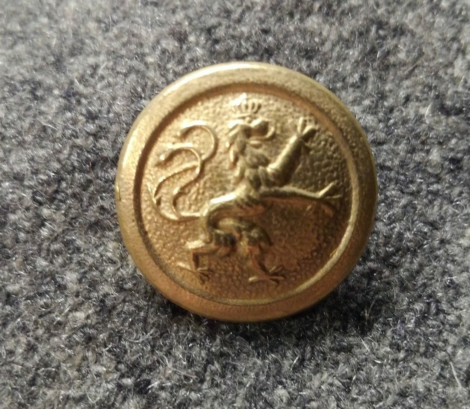 WWI German Bavarian Brass finish 21MM RIGHT FACING buttons by the each