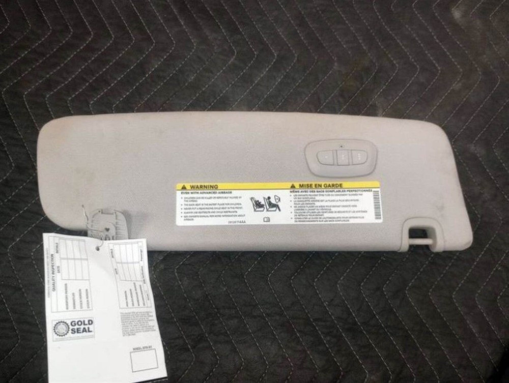 2018-2020 Chrysler Pacifica Left Driver Sun Visor Illuminated With GDO Gray