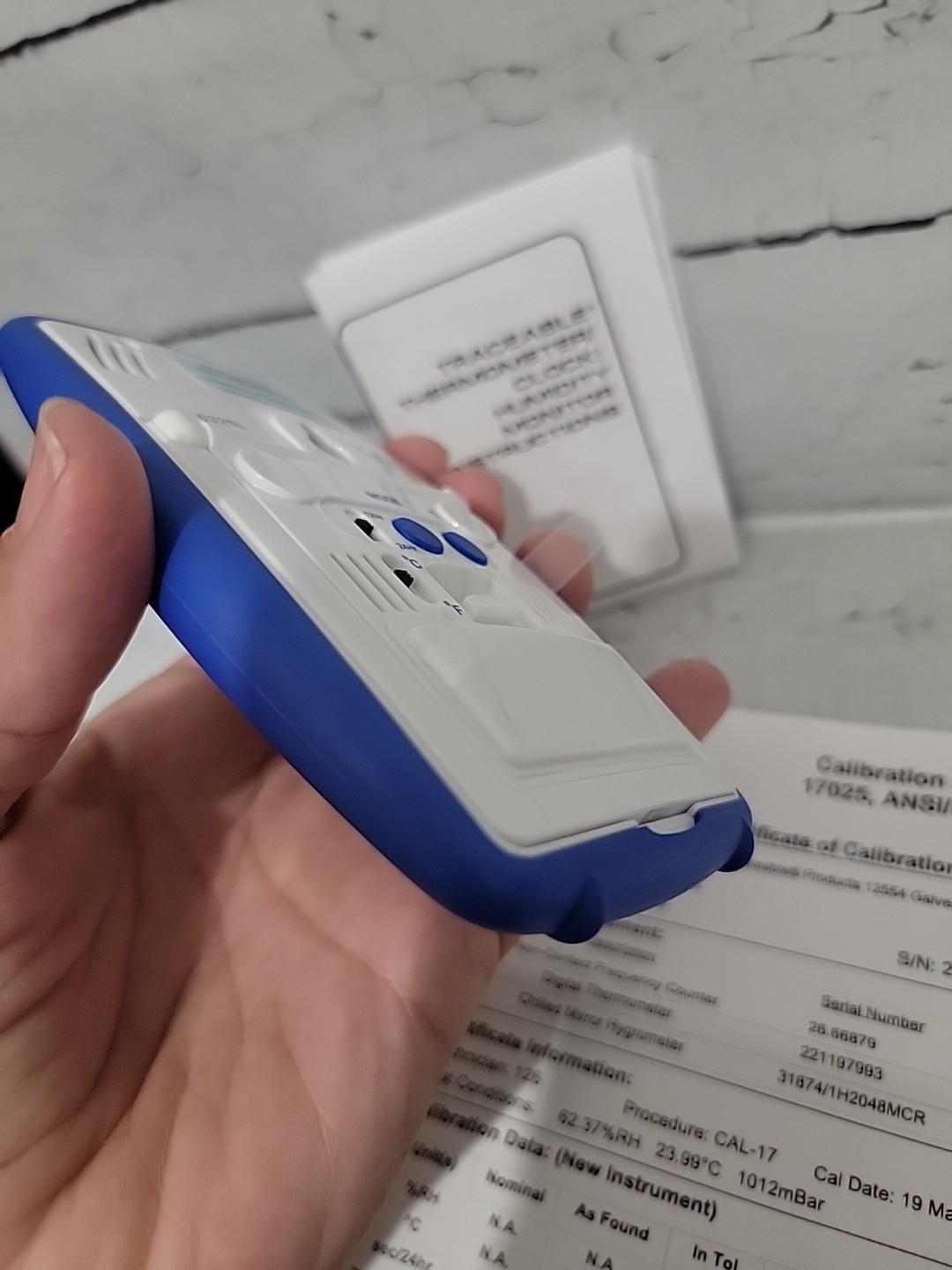 TRACEABLE - Digital Thermometer