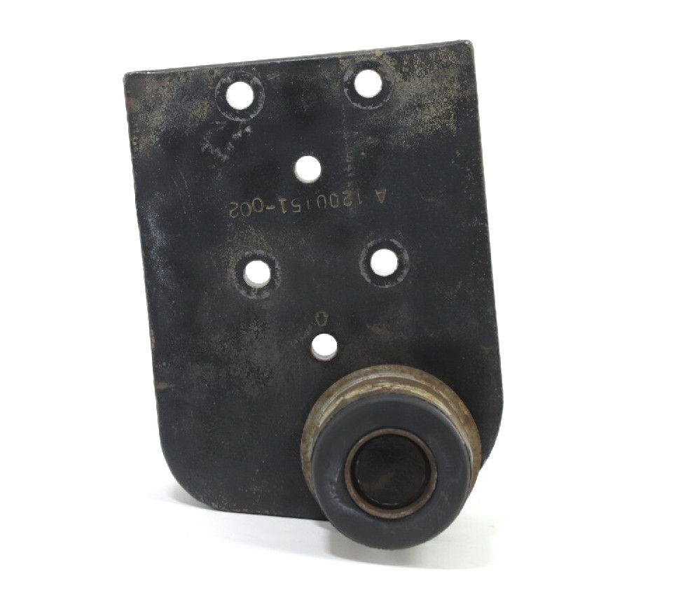 Autocar Engine Flywheel Housing Support Bracket | A1200151-001