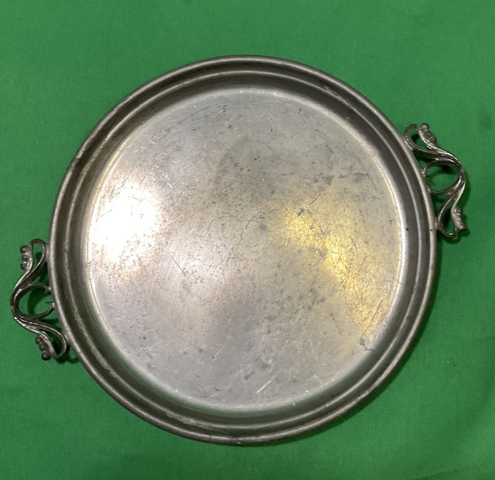 Vintage MAX RIEG Hand Made Handled Dish # 1106. 6” diameter.