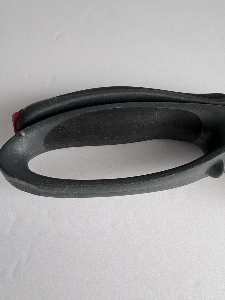 The Pampered Chef Salad Chopper
