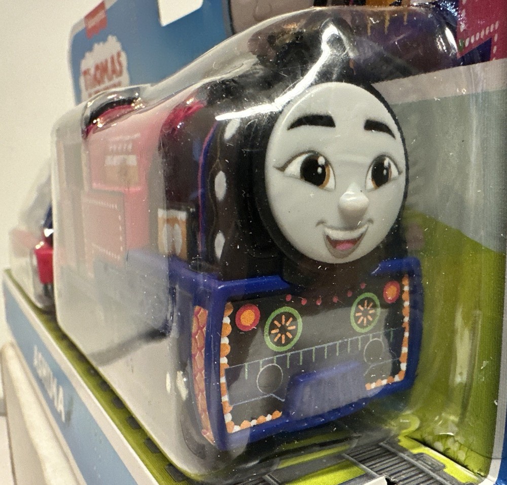 Thomas & Friends Trackmaster Motorized Ashima Engine & Car NEW