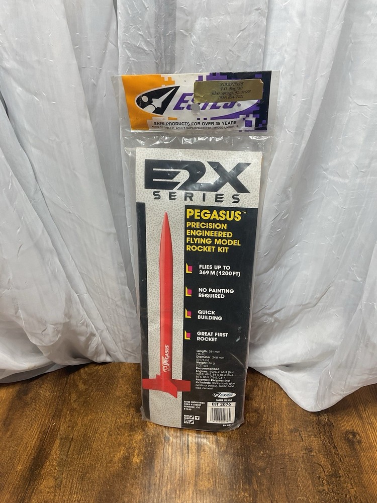 Estes E2X Series Flying Model Rocket Pegasus Rocket - EST 2076 New Sealed