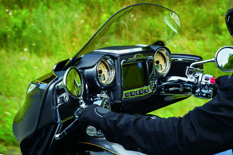 Kuryakyn Stereo Fits Accent Chrome