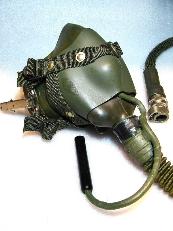 RARE 60's SIERRA MS-22001 "REDAR" OXYGEN MASK w/ REGULATOR / US NAVY / LARGE