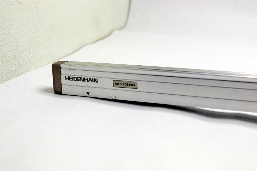 HEIDENHAIN LINEAR SCALE 557 647-17