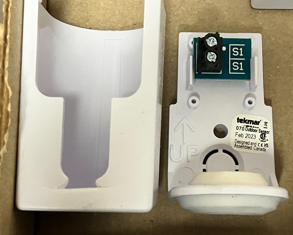Tekmar 070 Outdoor Sensor Boiler for Heating and Cooling NEW