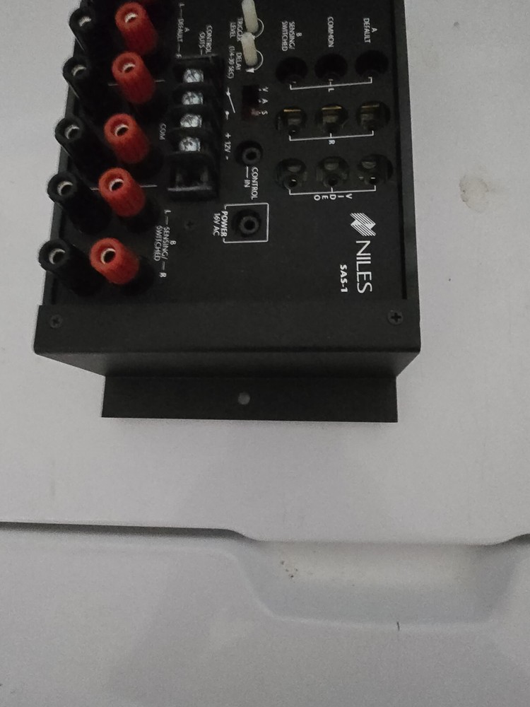 NILES SAS-1 Line Level A-B Switching System. No Power Pack