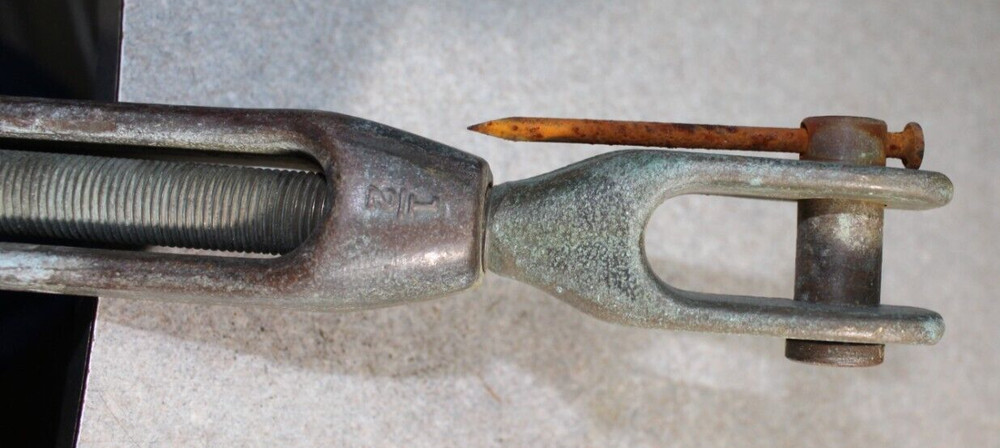 1/2” BRONZE TURNBUCKLE. FORGED WC