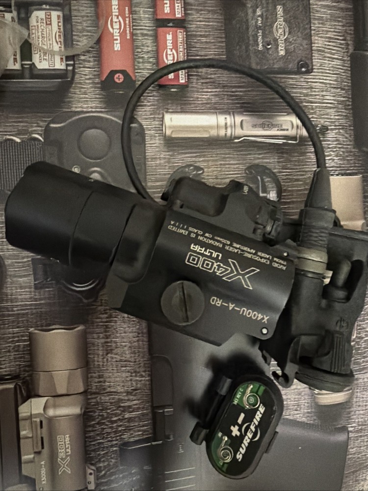 Surefire X400 With Cable Switch And Extra Switch