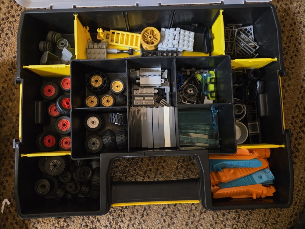 15+ lbs color/accessory sorted Lego Bulk lot
