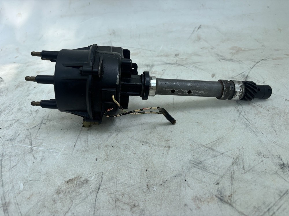 Mercruiser V6 4.3 Distributor Cap And Assembly