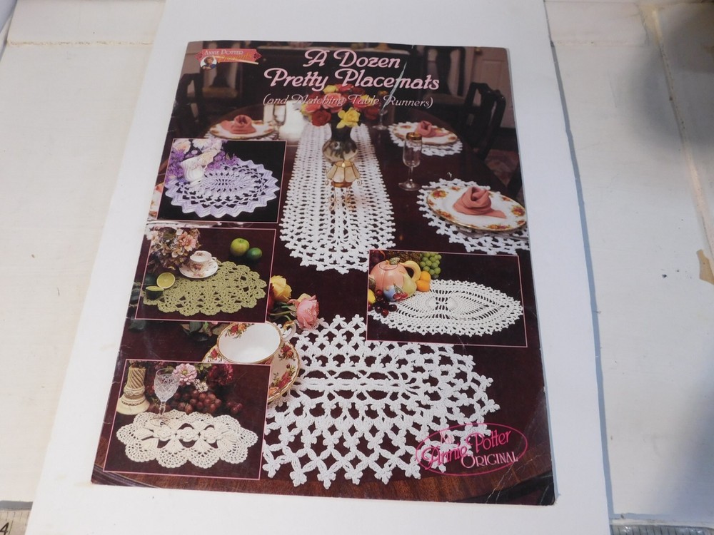 A Dozen Pretty Placemats (& table runners) - Crochet Patterns Needlework book