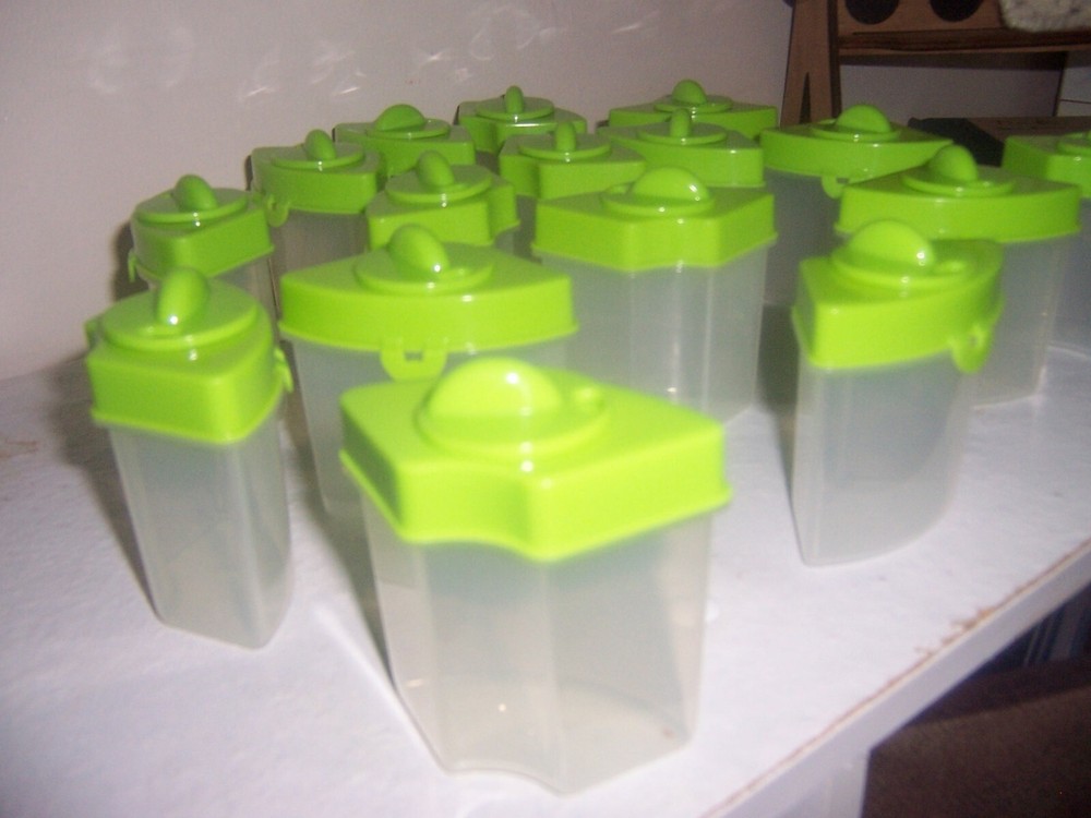 15 baby brezza green top containers