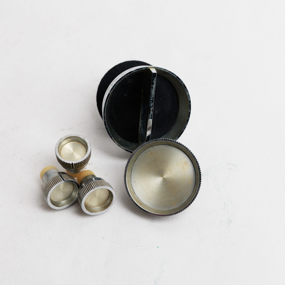 Hallicrafters CR-44 Replacement knobs