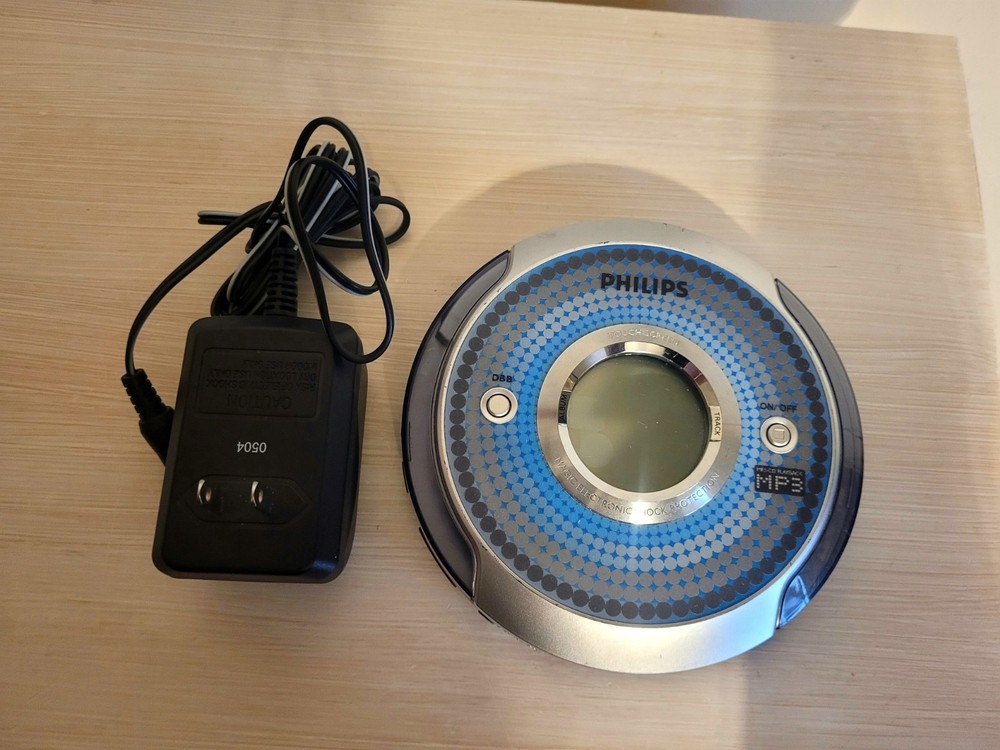 Philips EXP2561 Portable Touch Screen CD & MP3 Player Works Tested