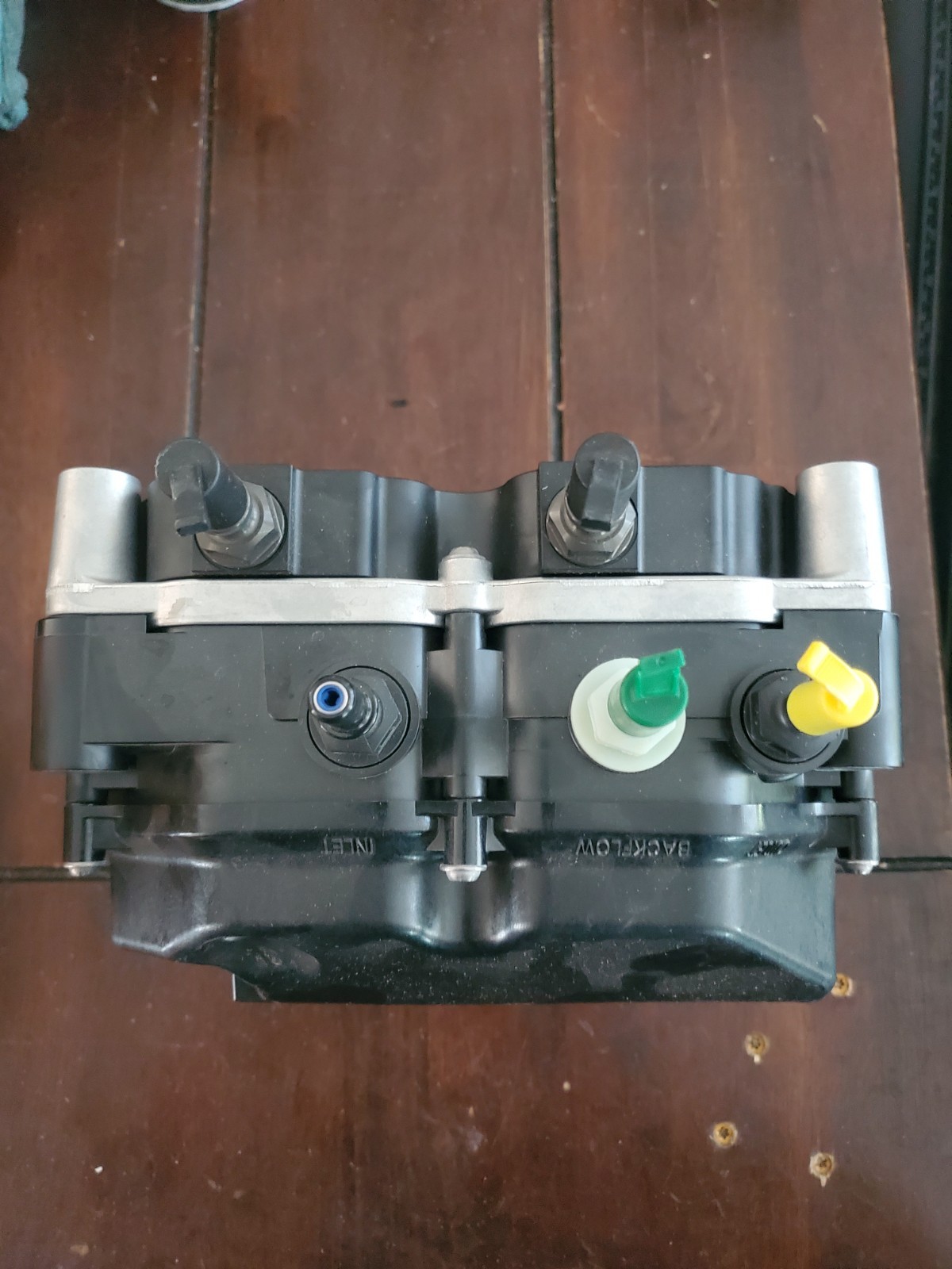 New OEM Volvo Mack Def Pump Dosing Module 24V 21576178 Bosch 0444042011 Austria