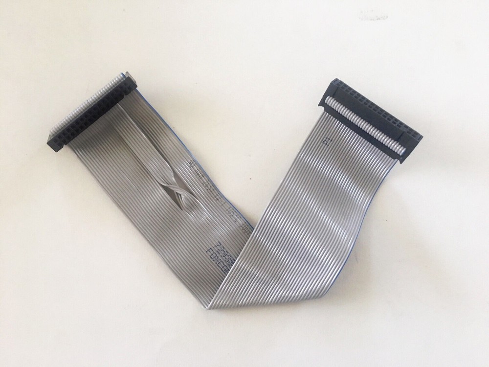 Greaseweazle v4.1 / Case / Cables / 3.5" Sleeve