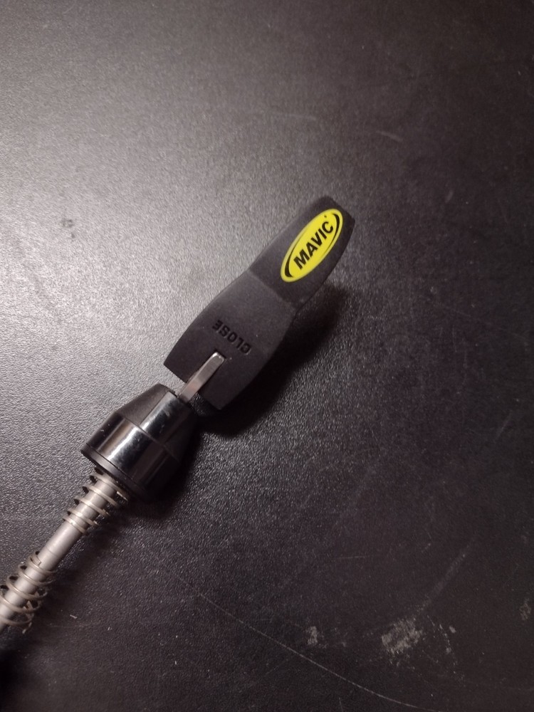 Mavic Front Skewer With Axle End Caps