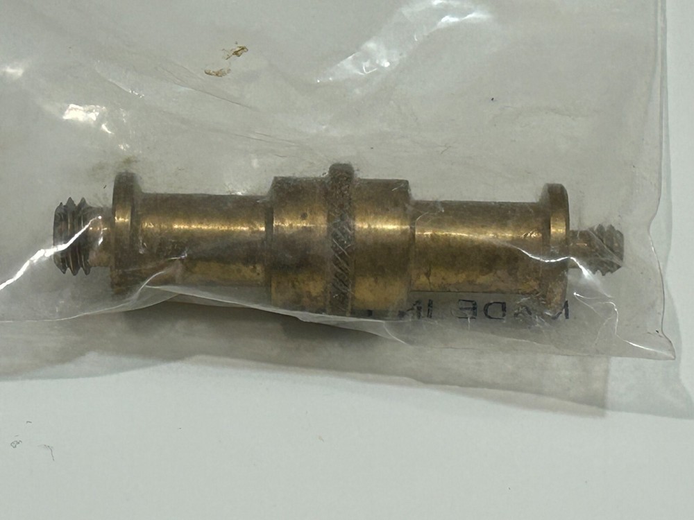 MANFROTTO 013L ADAPTER SPIGOT #3904