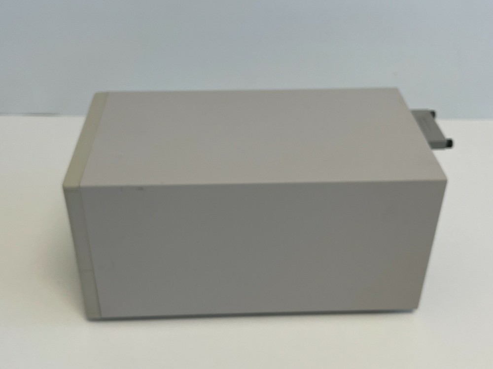 Quantum SDLT 320 External Tape Drive - Power Tested Only