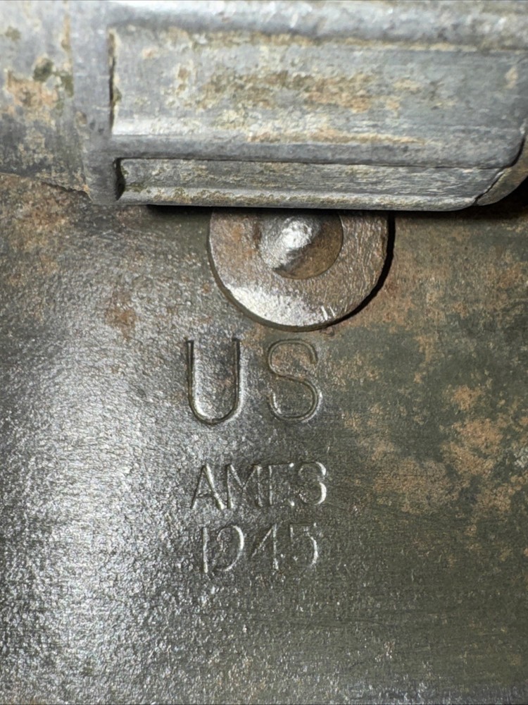 ORIGINAL WWII US ARMY M1943 COMBAT FIELD FOLDING SHOVEL-DATED 1945