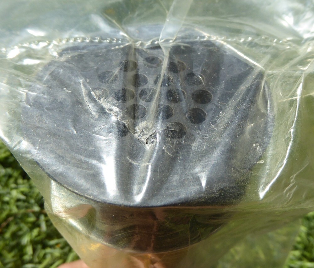 BRASSTECH DRAIN GRID NO OVERFLOW FLAT BLACK 3211/56