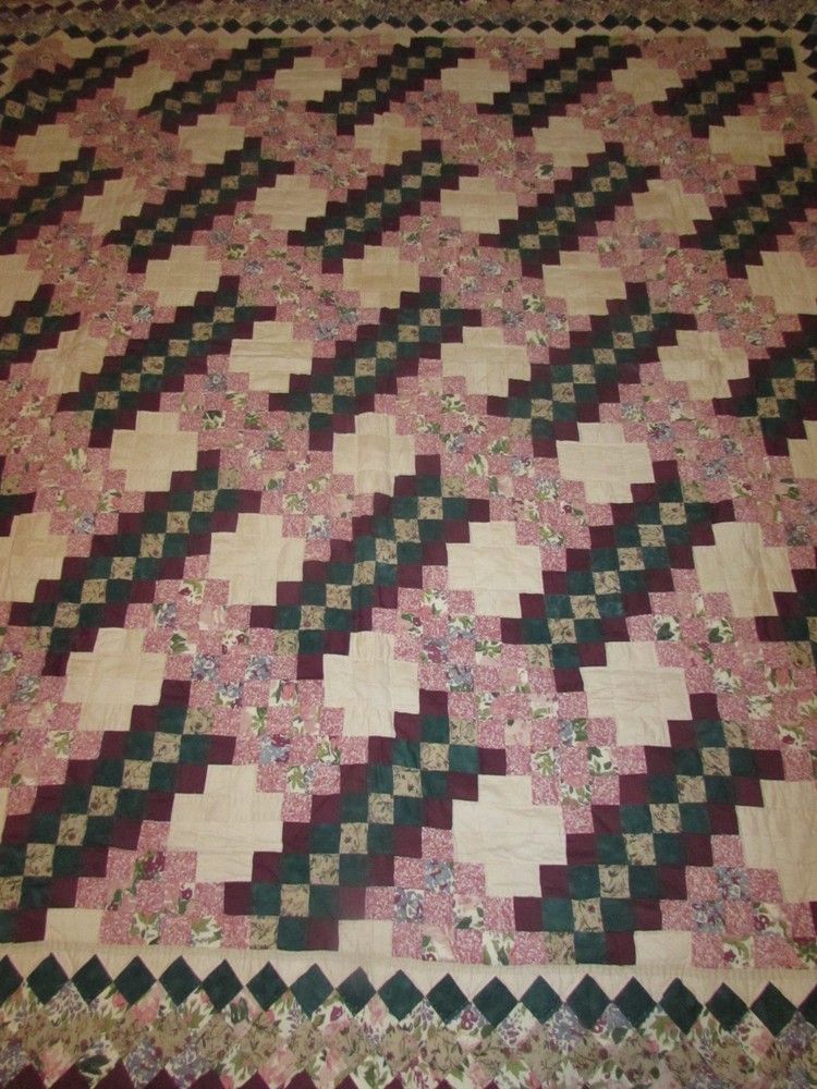 VINTAGE HANDMADE QUILT IRISH CHAIN PATTERN PATCHWORK FEED SACK  86" x 85"