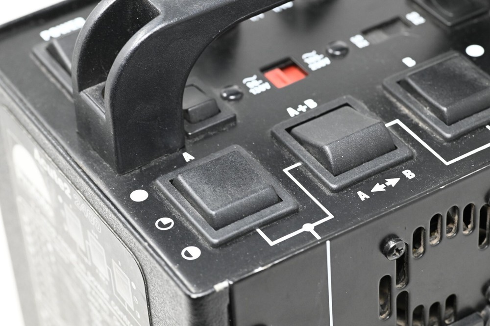 Profoto Acute 2R 2400 Power Pack (044)
