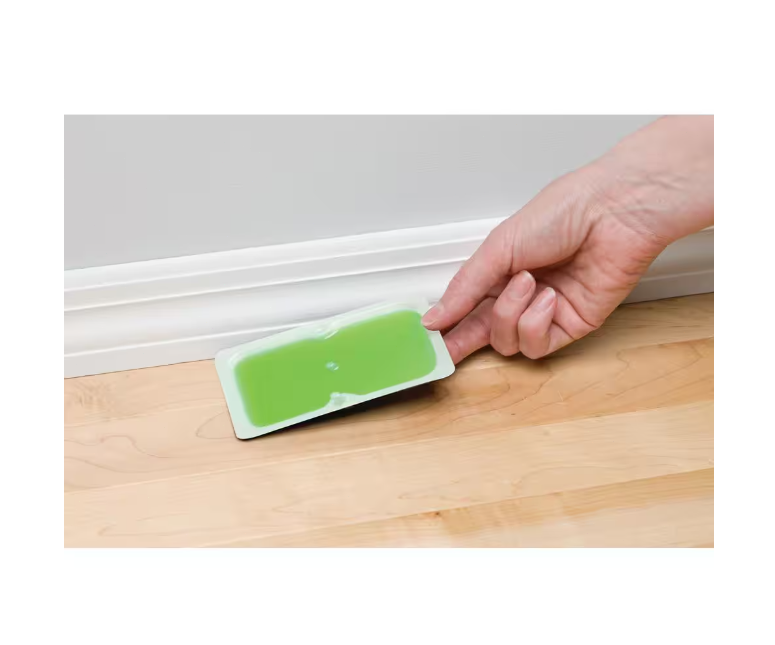 Tomcat Super Hold Glue Traps Mouse Size, Contains 4 Traps - Captures Mice..