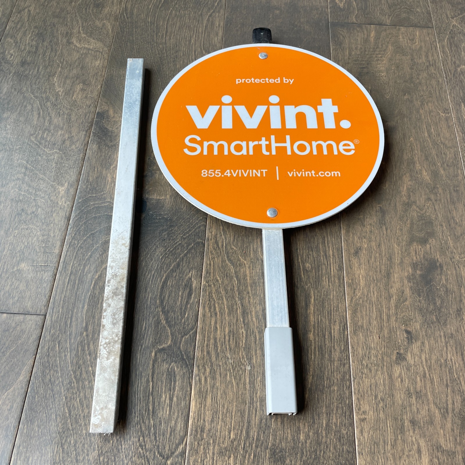 VIVINT Reflective Security Yard Sign with Stake