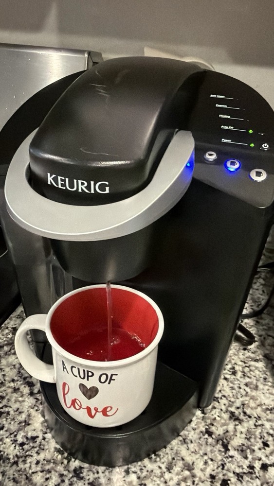 Keurig K40 Classic Single Serve Coffee Maker - Excellent Working Condition