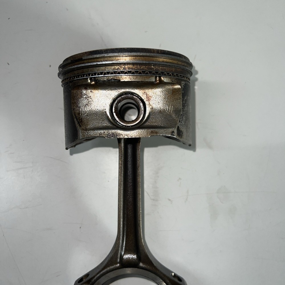 2001 Mustang 3.8L Engine Piston and Rod #217