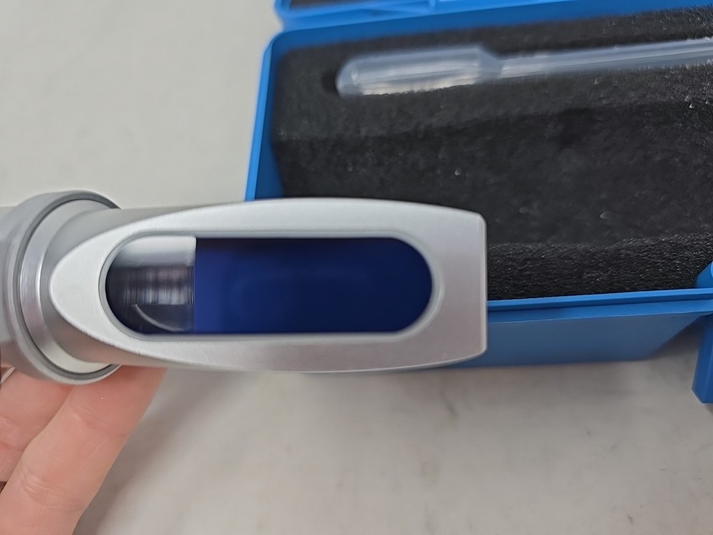 Aichose Portable Optical Brix Refractometer ATC Durable Easy X0018H8TM