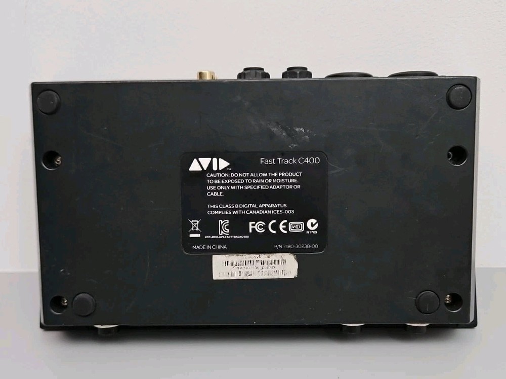 M-Audio Fast Track C400 - USB Recording Interface with DSP