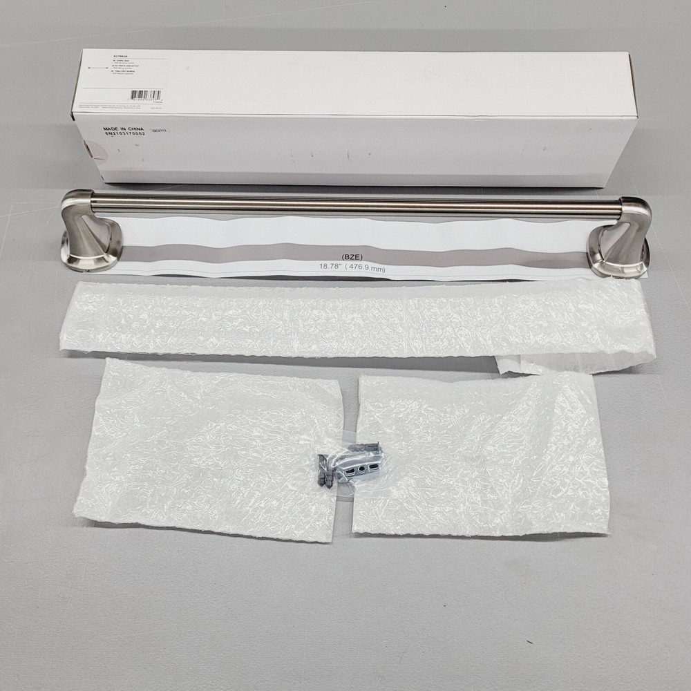 Proflo Cassadore 18" Brushed Nickel Towel Bar