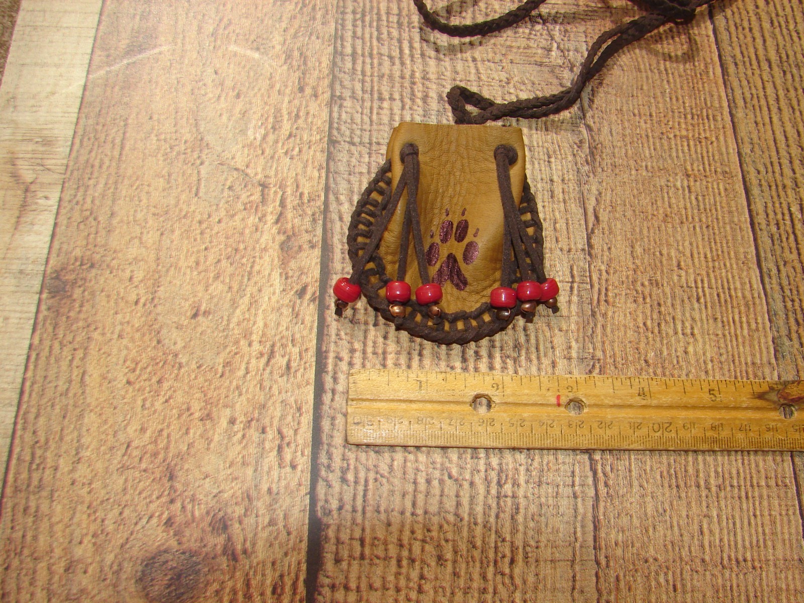 Native American Deerskin Medicine Bag, Wolf Paw Graphs Talisman, Drawstring, 3"