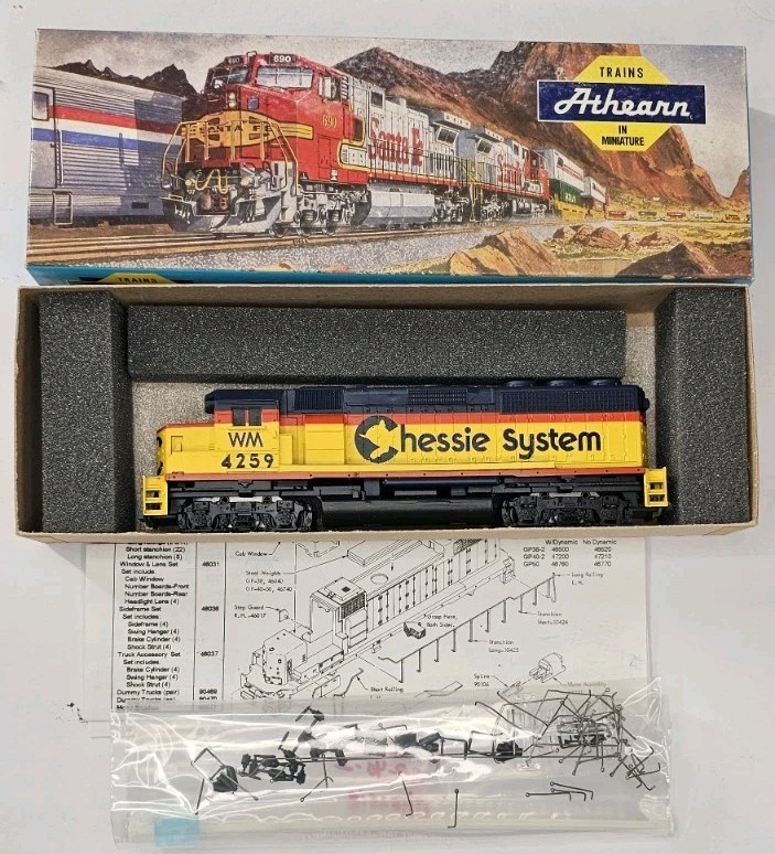 4734 Athearn Chessie System GP40-2 Dummy Kit (Used)