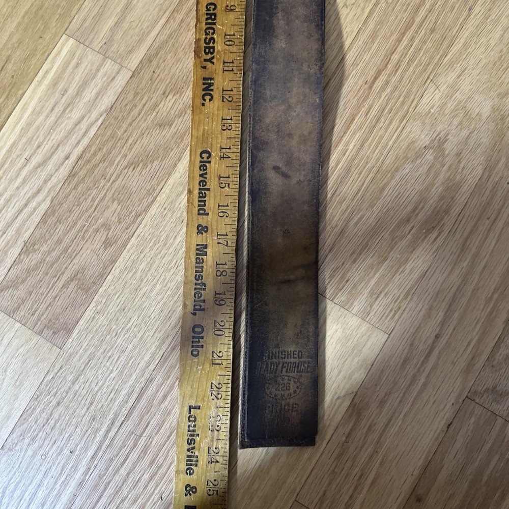 Russia Shell Leather Barber Strap