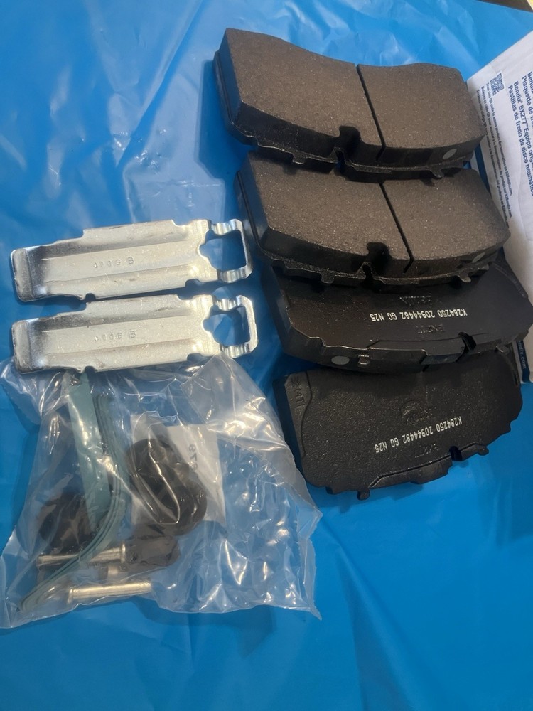 Bendix K297277 Disc Brake Pad Kit ADB22X