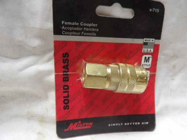Milton s-715 Female Coupler 1/4" FNPT