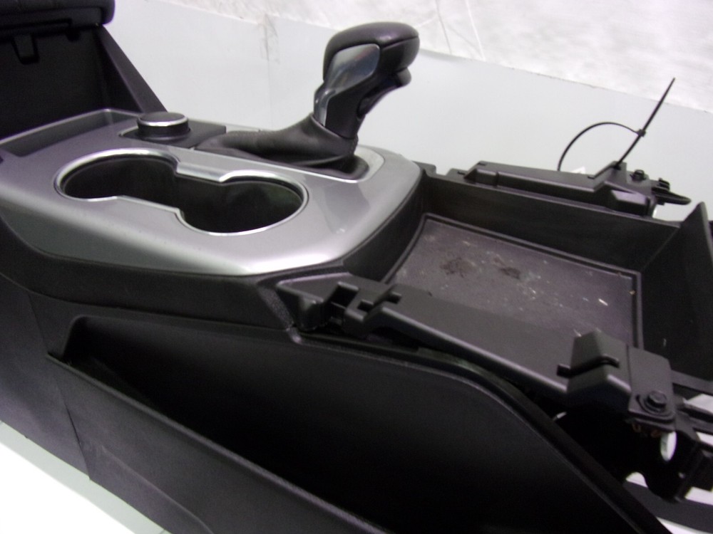 CHEVROLET BLAZER 2019 Front Console floor