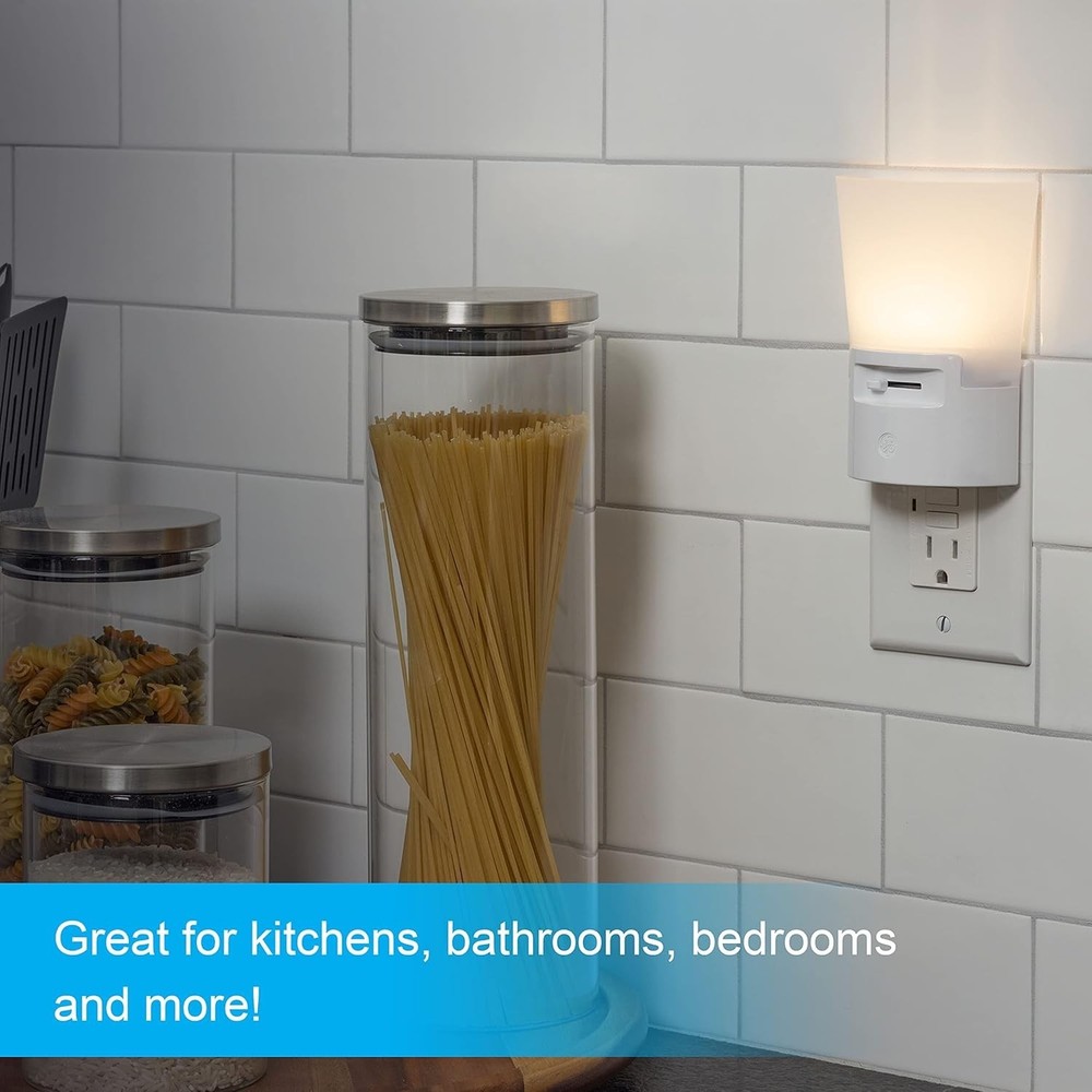 Ultrabrite Dimmable LED Night Light Plug-In w/ Sensor Adjustable Brightness New