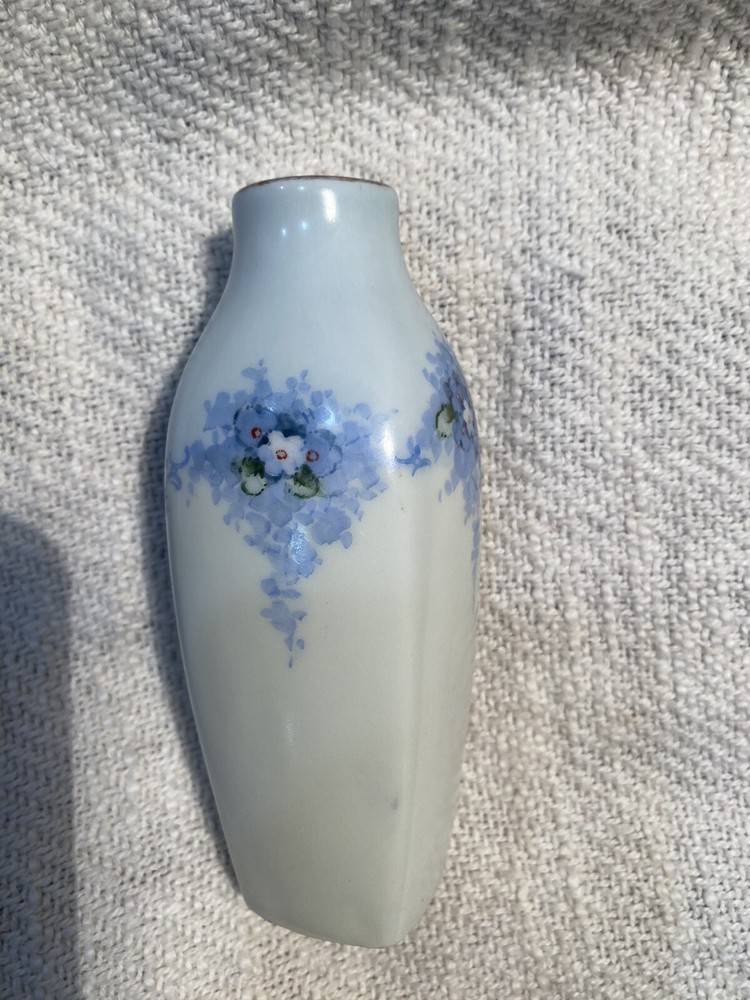 Small Ivory bud vase with Blue florals